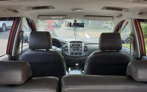 Red Toyota Innova 2015 Automatic Diesel for sale in Quezon City-2