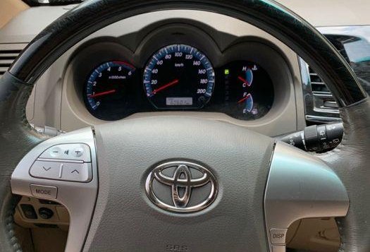 Selling Toyota Fortuner 2012 Automatic Diesel in Quezon City-7