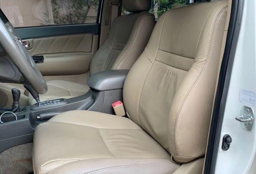 Selling Toyota Fortuner 2012 Automatic Diesel in Quezon City-11