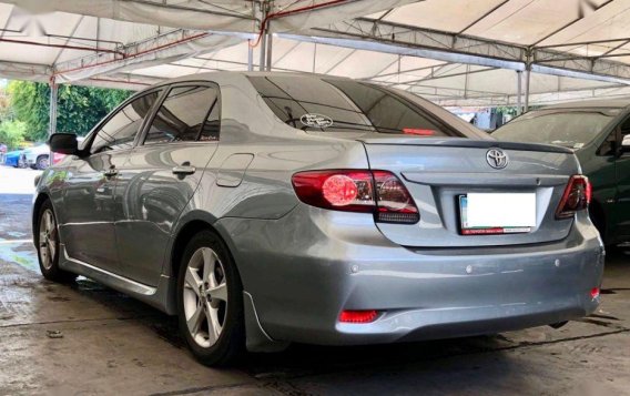 Toyota Corolla Altis 2012 Automatic Gasoline for sale in Makati-3