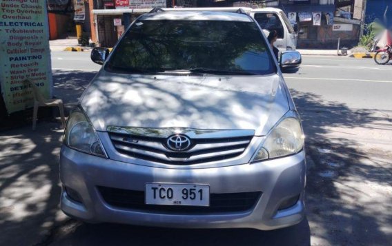 Used Toyota Innova 2011 for sale in Biñan-1