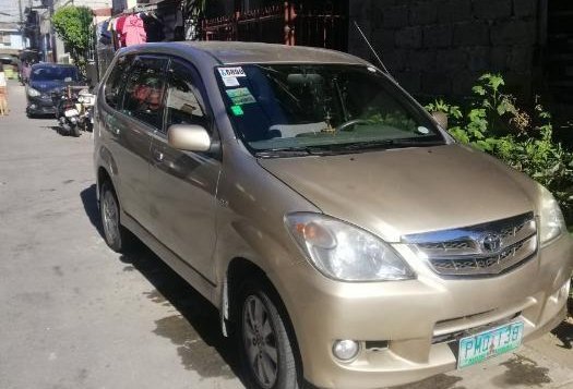 2nd Hand Toyota Avanza 2010 Automatic Gasoline for sale in Pasay-1