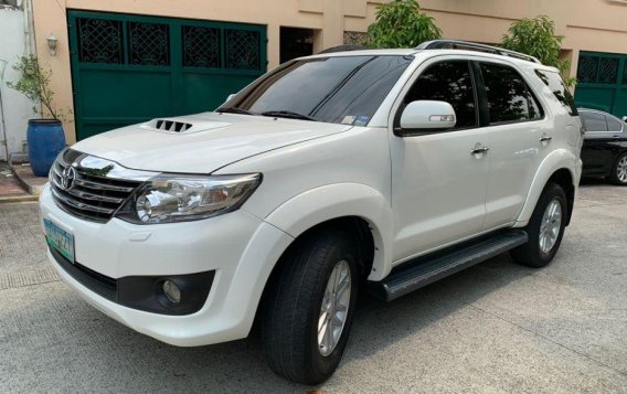 Selling Toyota Fortuner 2012 Automatic Diesel in Quezon City-2