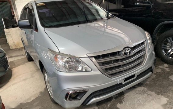 Silver Toyota Innova 2016 Manual Diesel for sale in Quezon City-5