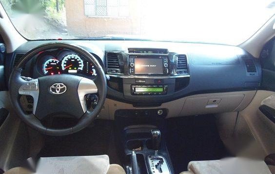 Selling 2nd Hand Toyota Fortuner 2014 Automatic Diesel at 30000 km in Quezon City-9