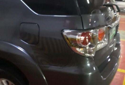 Selling Used Toyota Fortuner 2013 in Quezon City-3