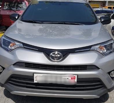 Selling Used Toyota Rav4 2017 in Quezon City