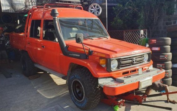 Selling Used Toyota Land Cruiser 2011 in Laoag-2