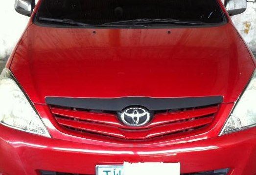 Red Toyota Innova 2011 for sale in Manual-1