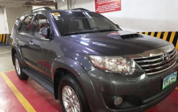 Selling Used Toyota Fortuner 2013 in Quezon City-1