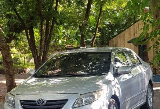 Selling Toyota Altis 2010 Manual Gasoline in Dasmariñas