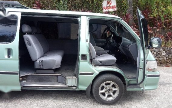 Sell 2nd Hand 2000 Toyota Grandia Van in Baguio-3