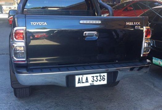 Selling Toyota Hilux 2015 Automatic Diesel in Imus-3