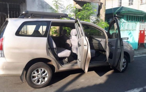 2nd Hand Toyota Innova for sale in Manila-3