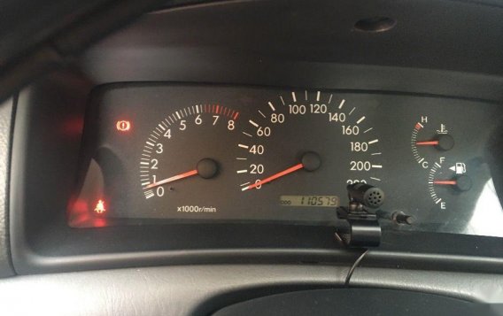 Selling Used Toyota Corolla Altis 2005 Manual Gasoline at 110000 km in Las Piñas-6
