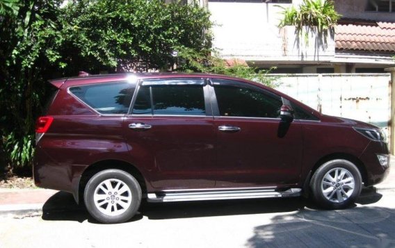 Selling Used Toyota Innova 2016 in Pasig-2