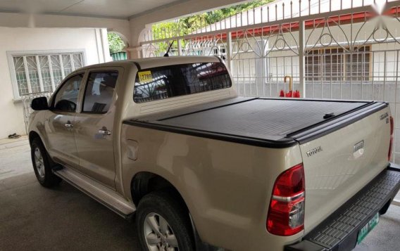 2nd Hand Toyota Hilux Manual Diesel for sale in Makati-4