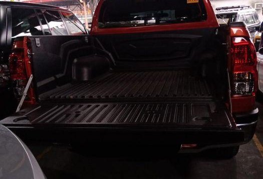Toyota Hilux 2018 Manual Diesel for sale in Pasig-6