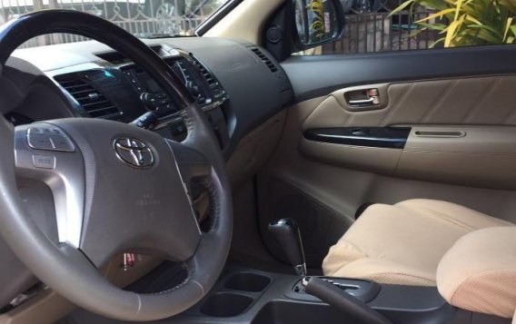 2nd Hand Toyota Fortuner 2012 for sale in Biñan-10