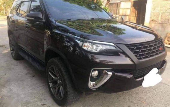 2nd Hand Toyota Fortuner 2017 Automatic Gasoline for sale in Makati