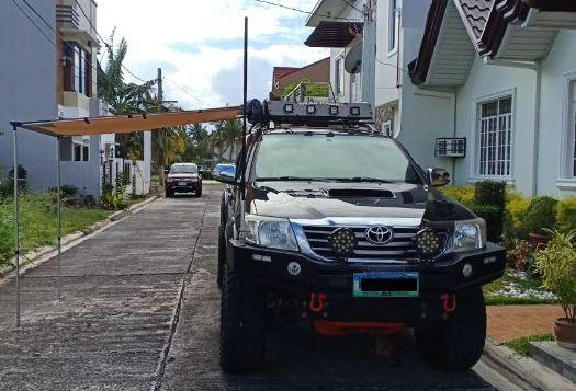 Sell Used 2014 Toyota Hilux at 130000 km in San Pablo-2