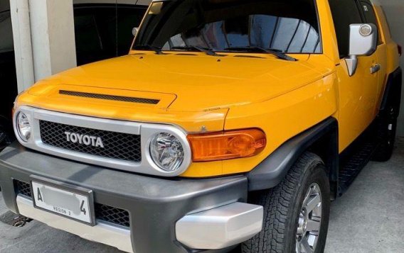 2nd Hand Toyota Fj Cruiser 2015 for sale in Pasig