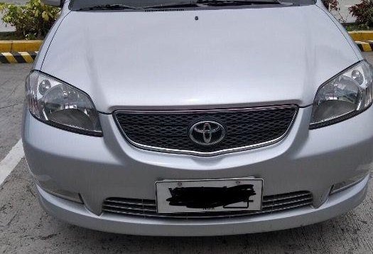 Selling 2nd Hand Toyota Vios 2004 in Quezon City-5