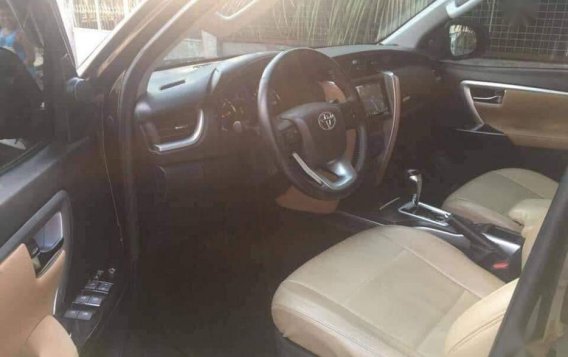 2nd Hand Toyota Fortuner 2017 Automatic Gasoline for sale in Makati-3