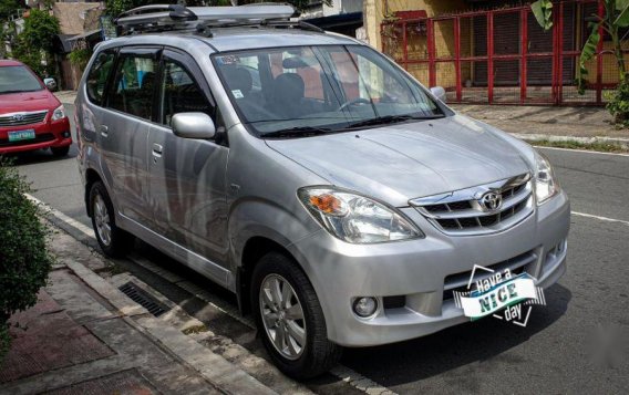 Selling Toyota Avanza 2011 Automatic Gasoline in Taguig