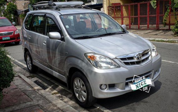 Selling Toyota Avanza 2011 Automatic Gasoline in Taguig-3