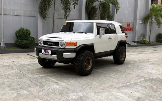 2nd Hand Toyota Fj Cruiser 2019 for sale in Quezon City-1