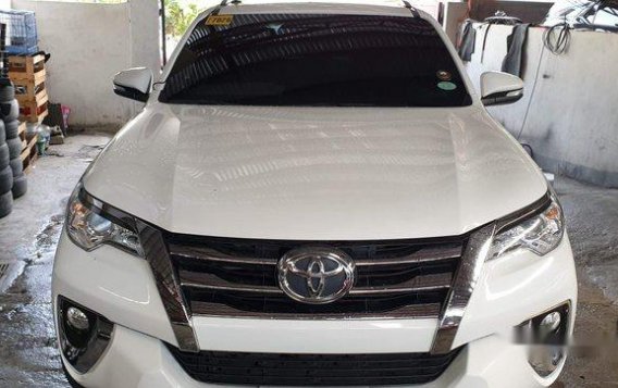 White Toyota Fortuner 2017 Automatic Diesel for sale in Quezon City