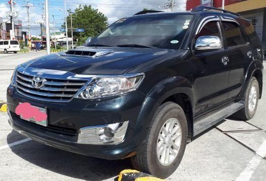 Sell 2nd Hand 2013 Toyota Fortuner Automatic Diesel in Imus-10