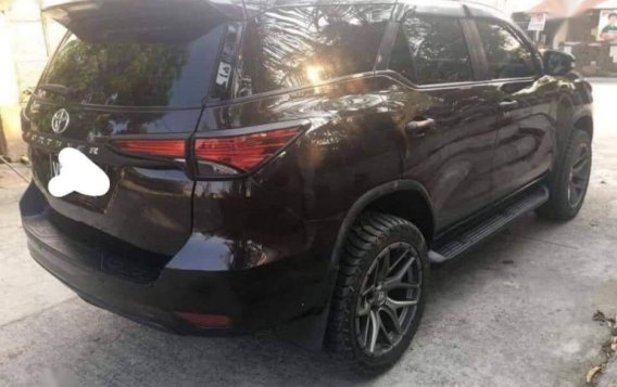 2nd Hand Toyota Fortuner 2017 Automatic Gasoline for sale in Makati-2