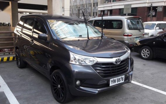 Selling 2nd Hand Toyota Avanza 2016 in Makati-1