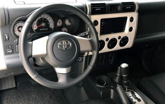 2nd Hand Toyota Fj Cruiser 2019 for sale in Quezon City-8