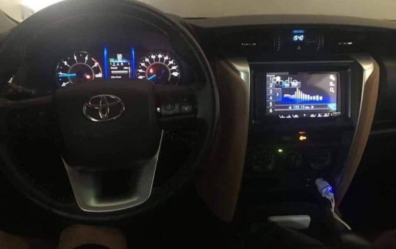 2nd Hand Toyota Fortuner 2017 Automatic Gasoline for sale in Makati-9