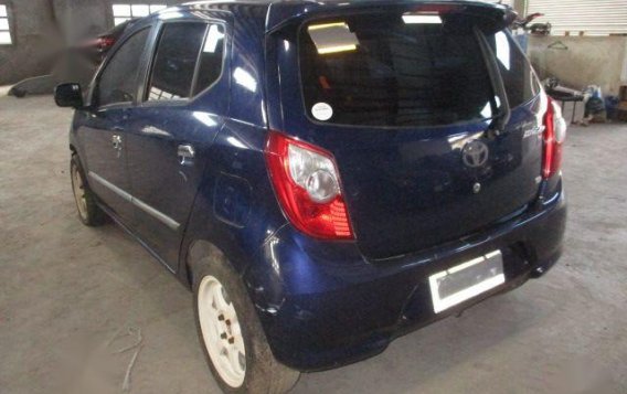 Selling Toyota Wigo 2014 at 10000 km in Makati-4