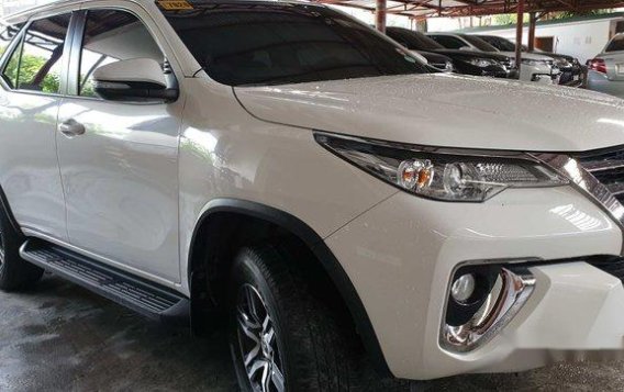 White Toyota Fortuner 2017 Automatic Diesel for sale in Quezon City-2