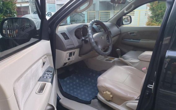 2nd Hand Toyota Fortuner 2006 Automatic Diesel for sale in Bacolor-7