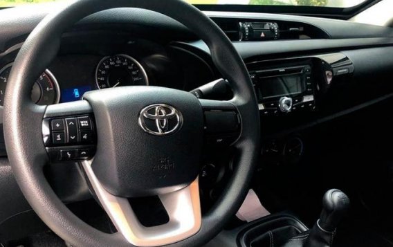 Selling Used Toyota Hilux 2019 Manual Gasoline at 10000 km in Quezon City-8