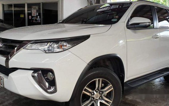 White Toyota Fortuner 2017 Automatic Diesel for sale in Quezon City-1