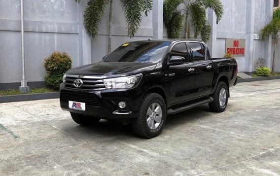 Selling Used Toyota Hilux 2019 Manual Gasoline at 10000 km in Quezon City-1