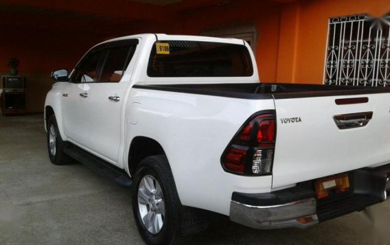 Selling Toyota Hilux 2016 Automatic Diesel in Calamba