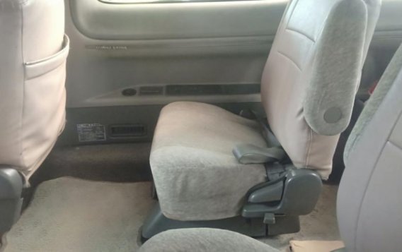 Selling 2nd Hand Toyota Noah 2004 in Quezon City-7