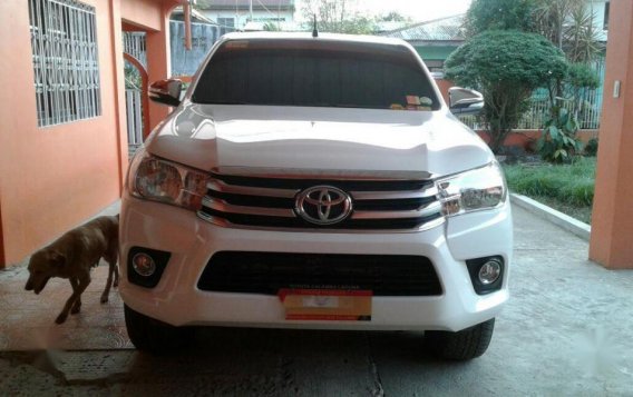 Selling Toyota Hilux 2016 Automatic Diesel in Calamba-4
