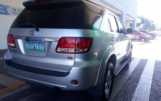 Selling Toyota Fortuner 2006 Automatic Diesel in Parañaque-2
