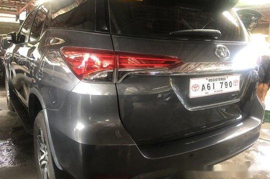 Toyota Fortuner 2018 for sale in Quezon City -3