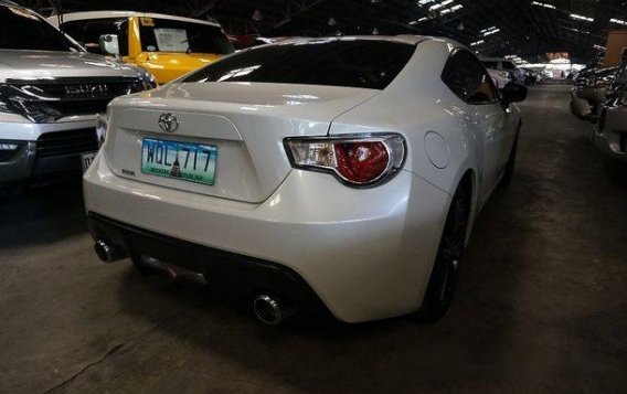 Sell Used 2014 Toyota 86 at 18000 km in Makati-3