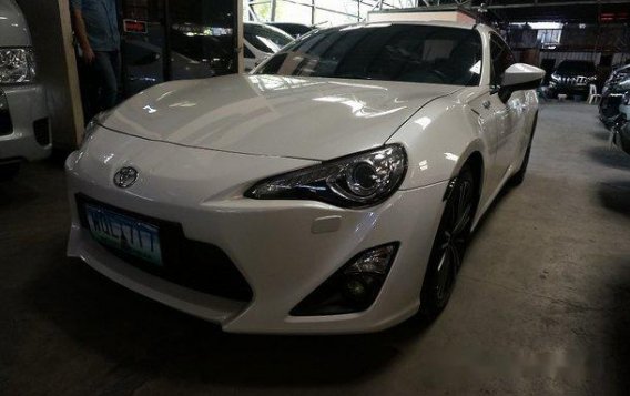 Sell Used 2014 Toyota 86 at 18000 km in Makati-2